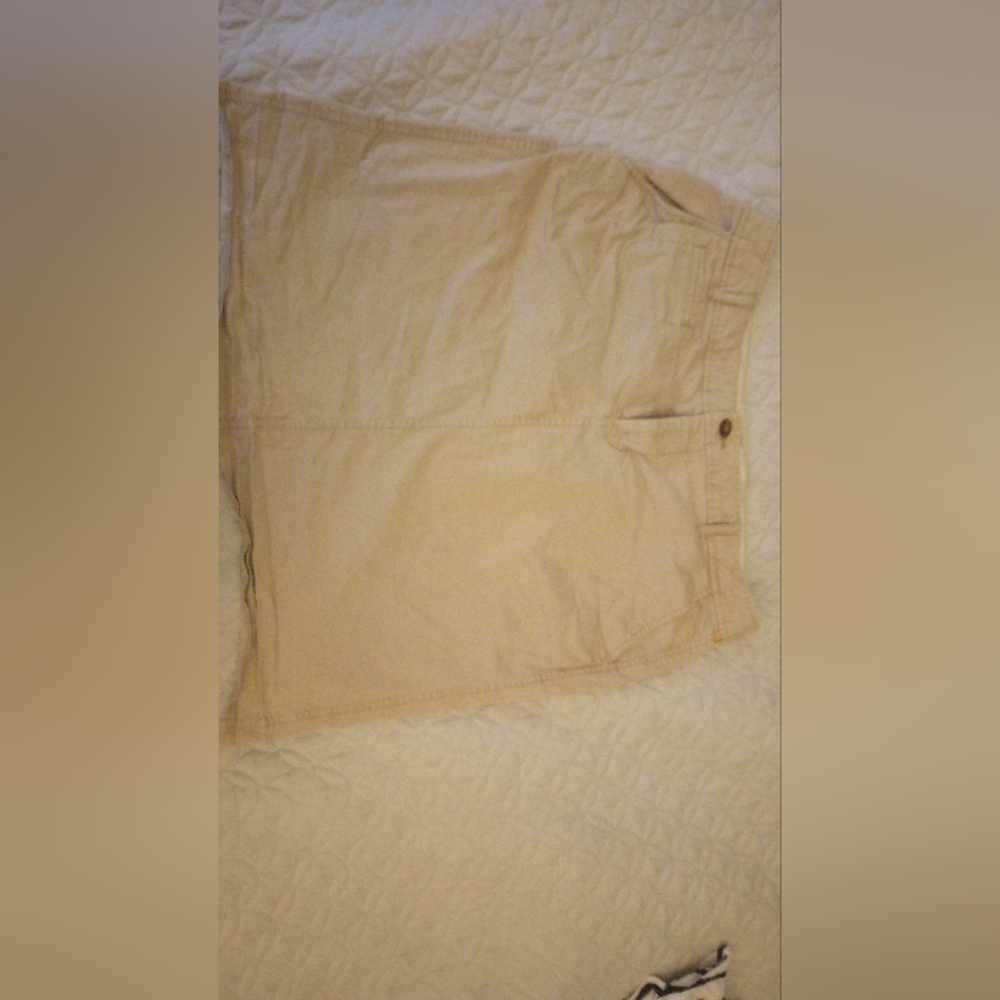 Old Navy Khaki Skirt